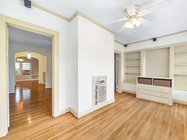 932 Woodrow Ave — Photo 49