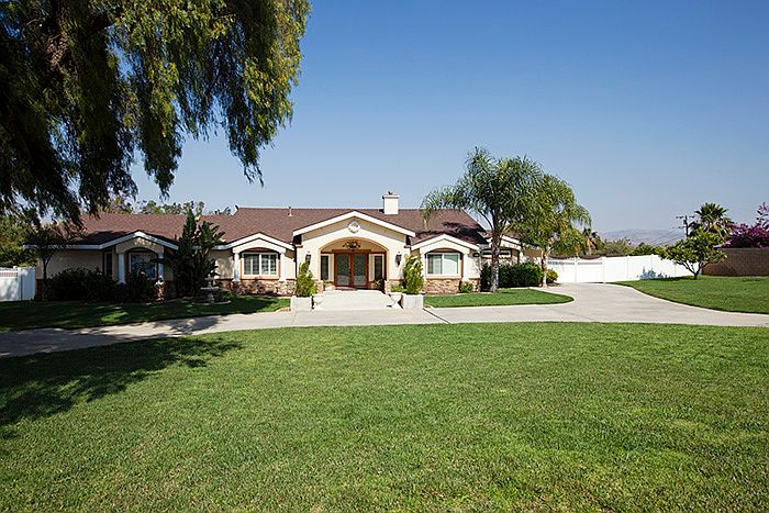 View Of Front House 