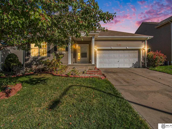 7401 N 88th St, Omaha, NE 68122