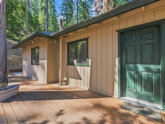4th image of 22435 Ponderosa Dr