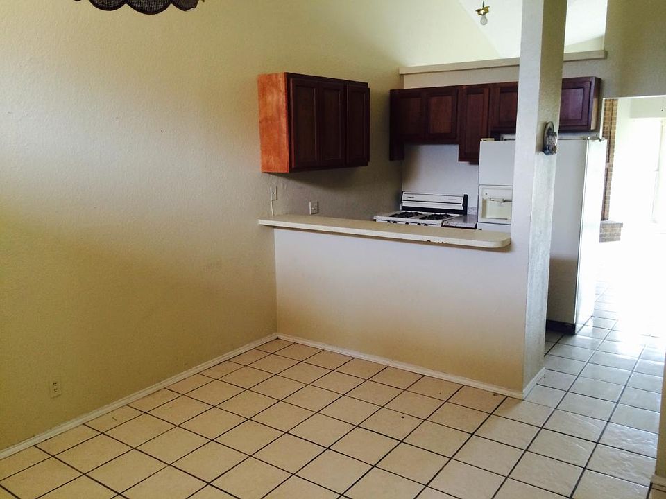 1st image of 6005 Bridalveil Dr