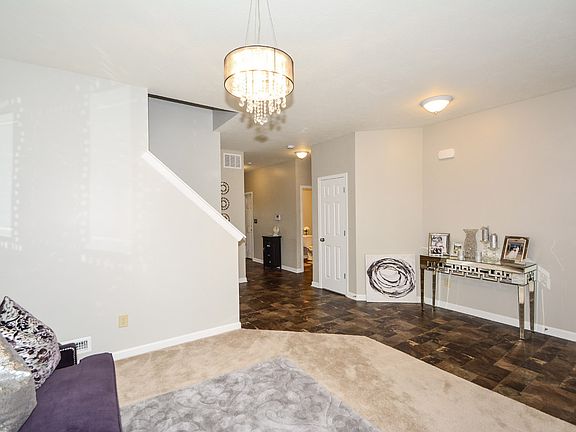 2nd image of 5045 Greenside Dr