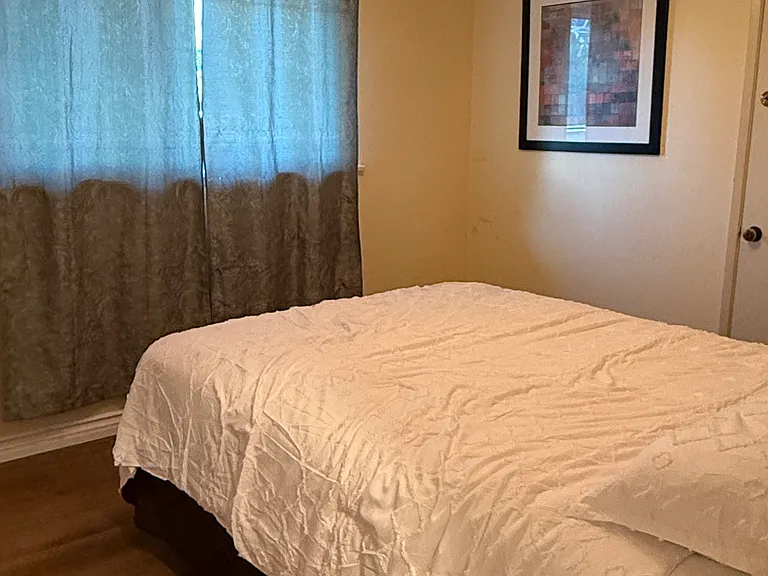 BEDROOM #1