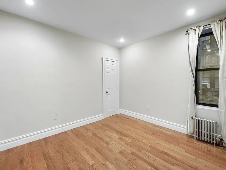 736 Riverside Dr #1D — Photo 4