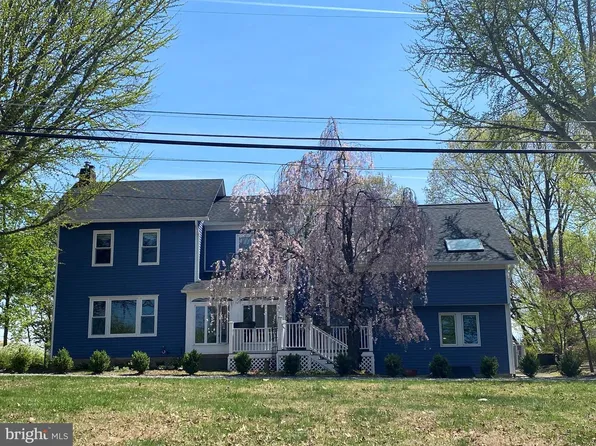 306 Paxinosa Rd W, Easton, PA 18040