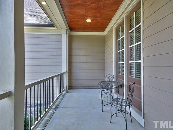 3rd image of 414 Grantwood Dr