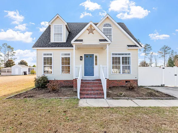 198 Clearwater Dr, Smithfield, NC 27577