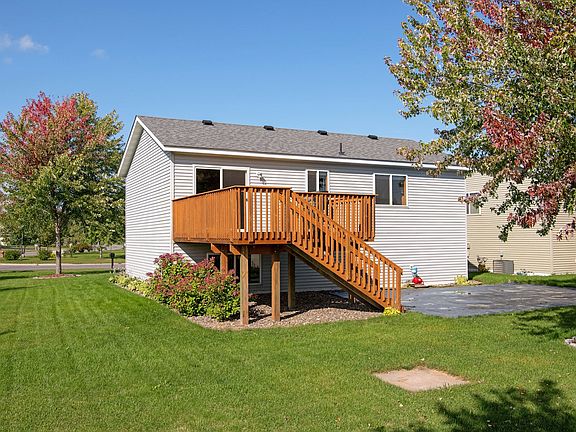 5th image of 1698 Forest Glen Cir