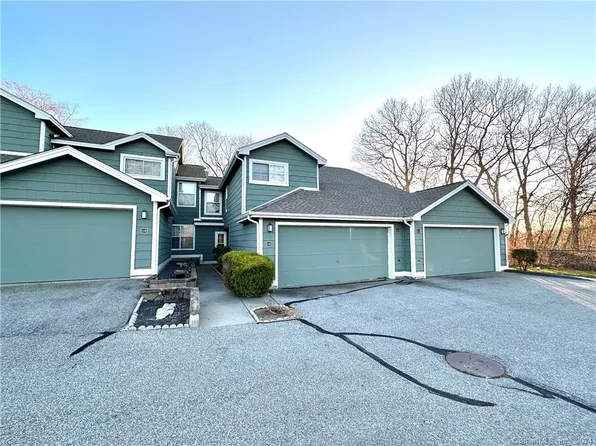 118 Spyglass Circle #118, Groton, CT 06340