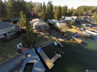 1321 Tacoma Point Dr E, Lake Tapps, WA 98391