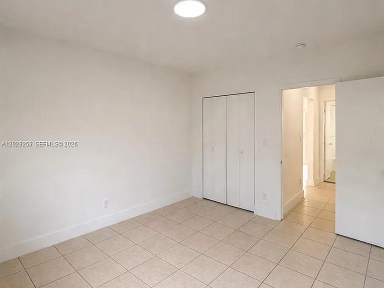 935 Bay Dr #9 — Photo 7
