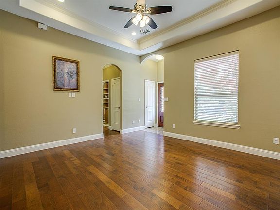 5th image of 1509 Debbie Dr