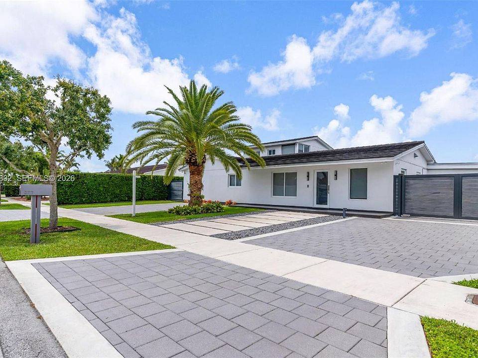 1st image of 3112 Village Green Dr