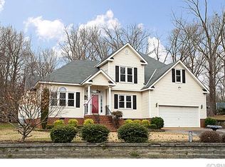 12601 Jolly Pl, Chester, VA 23831