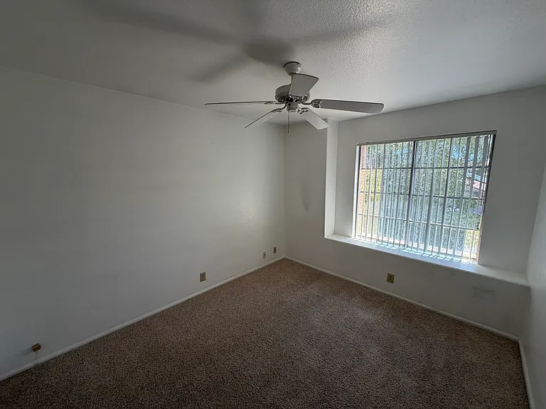 19508 N 78th Ave — Photo 24
