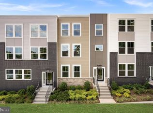 16992 Alicia Ave, Dumfries, VA 22026