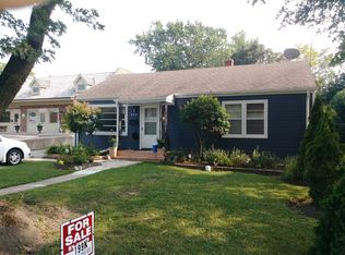 433 W Main St, Barrington, IL 60010