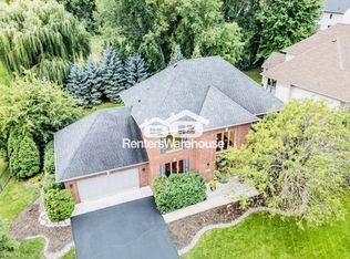 8605 Carriage Hill Rd, Savage, MN 55378