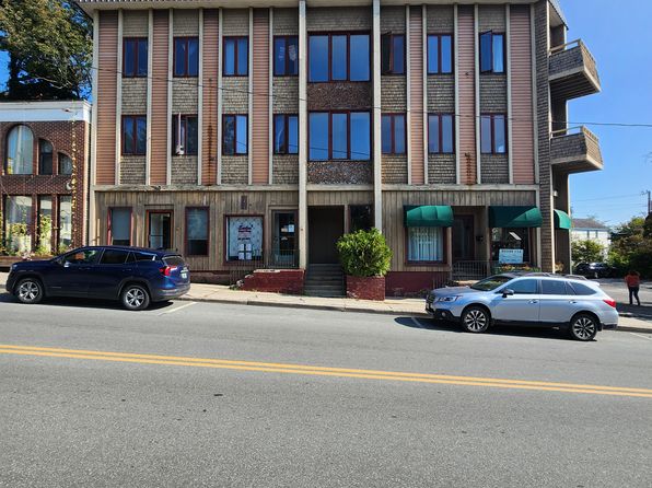 134 Eastern Ave #4