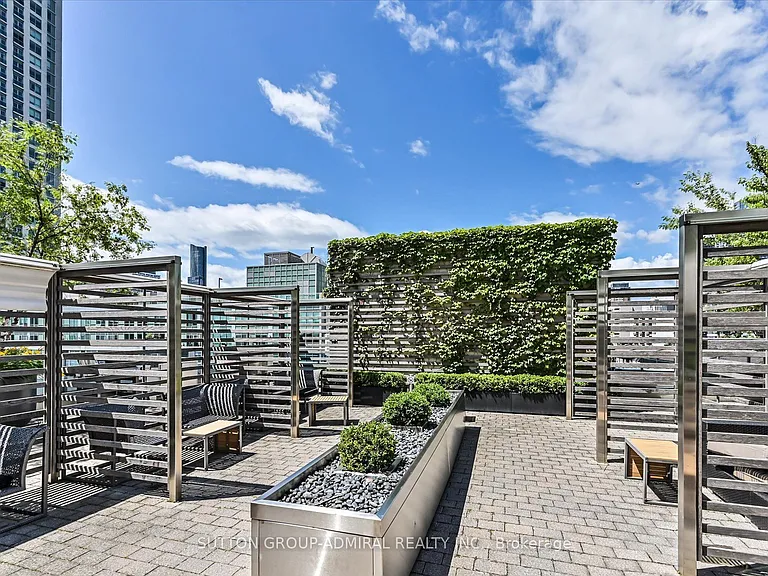 500 Sherbourne St #1205 — Photo 12