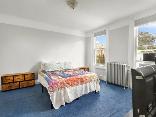 107 Miller Avenue image 13 of 19