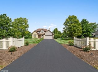 1N295 Denali Rd, Elburn, IL 60119