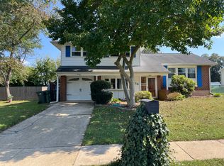16 Cornwall Dr, Newark, DE 19711