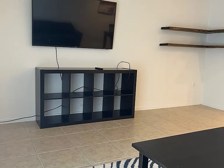 1432 SW 25th Pl — Photo 9