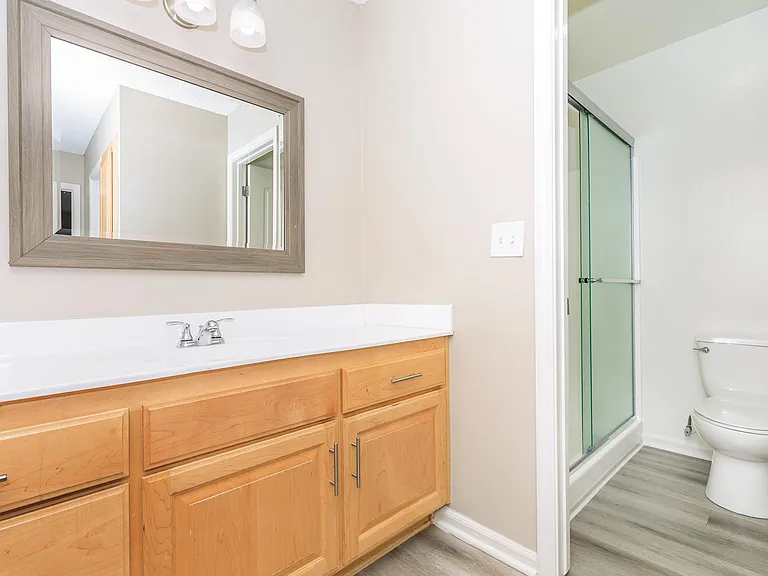 Regency Plaza Apartment Homes — Photo 56