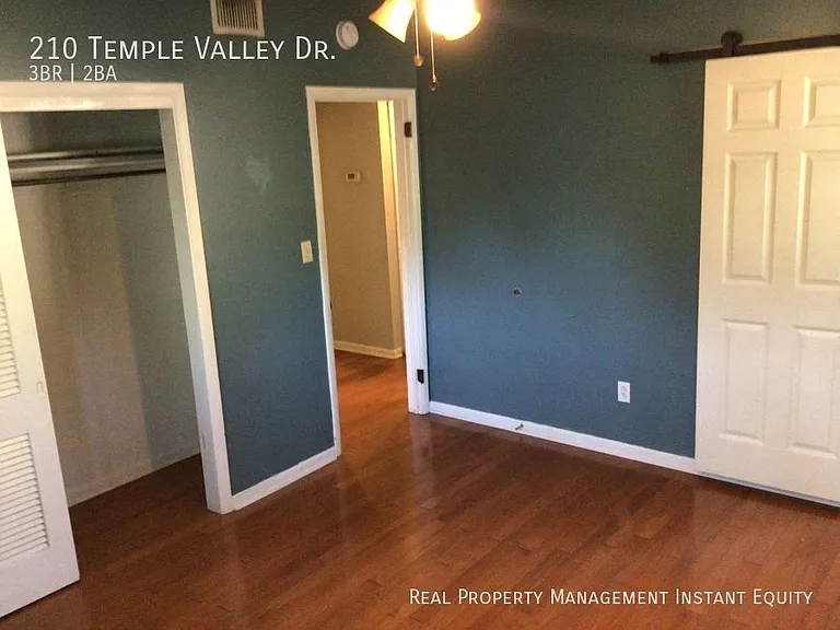 210 Temple Valley Dr — Photo 5