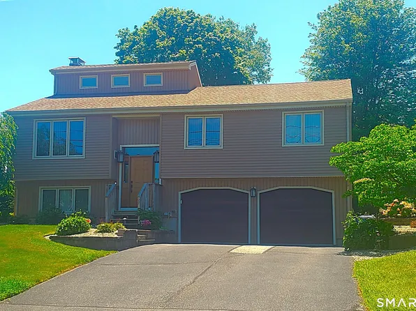 27 Evergreen Road, Cromwell, CT 06416