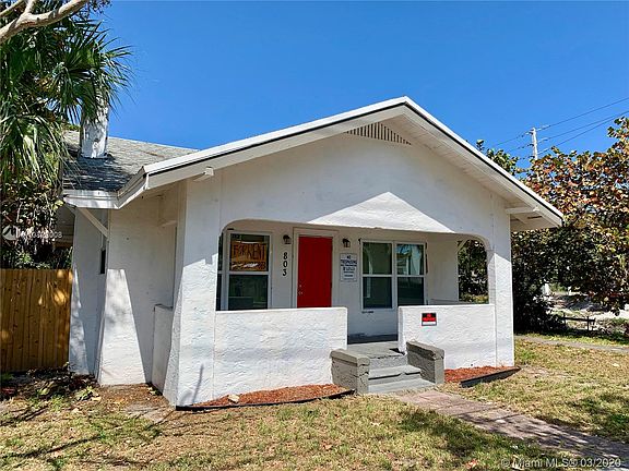 3rd image of 805 3rd St #803