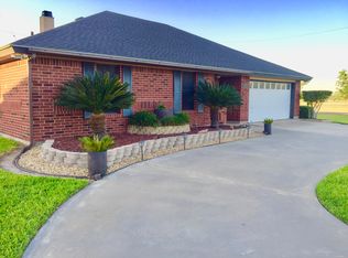 216 Sparrow Ln, Victoria, TX 77905