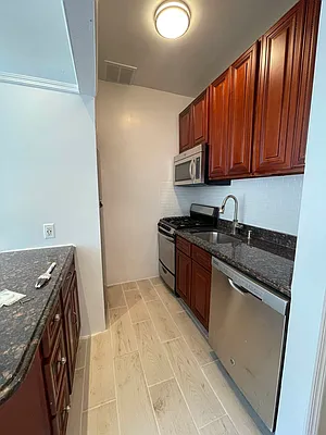 Rented by Limestone Realty Bklyn, LLC | media 33