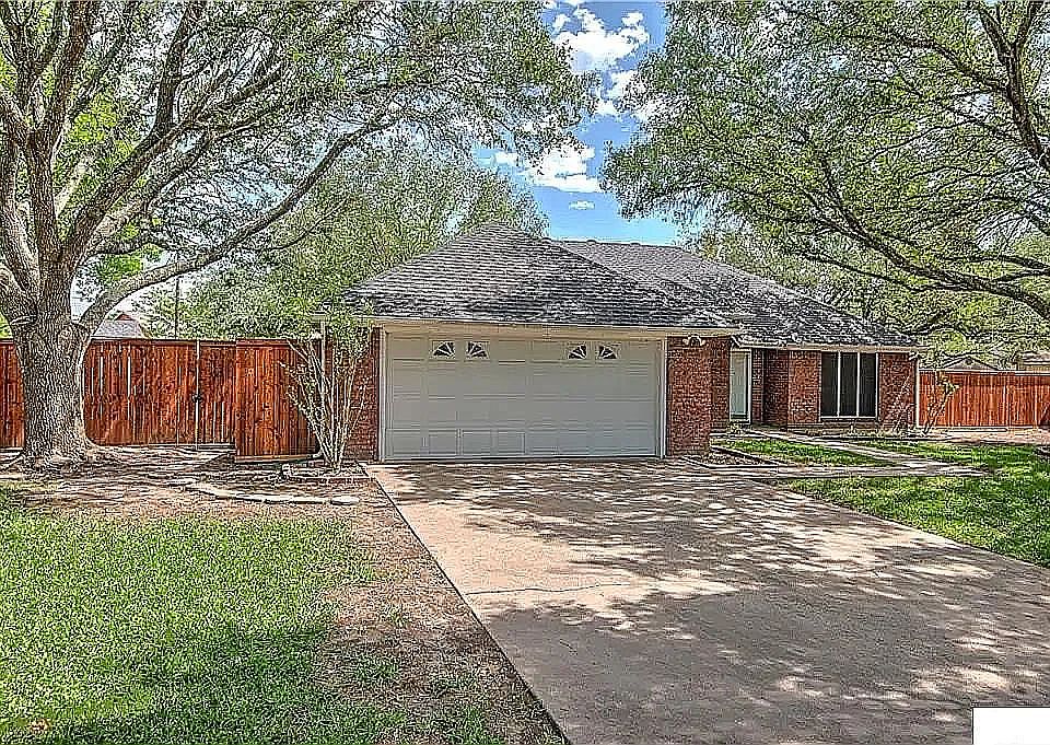 1st image of 90009 Steeplechase Ct