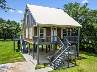 3057 Washington St, Bay Saint Louis, MS 39520