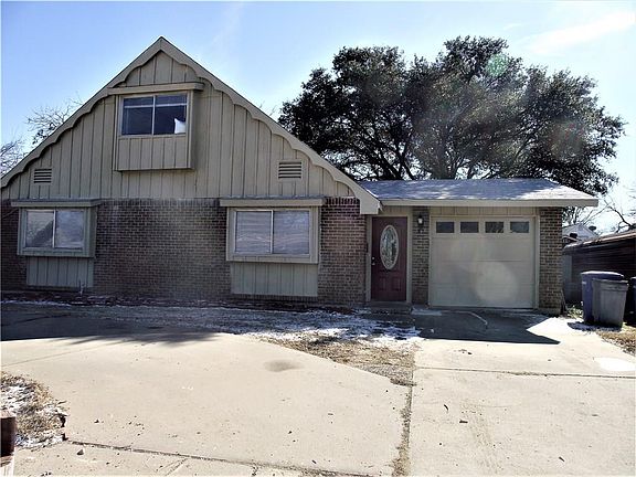 2nd image of 2410 Lakeland Dr