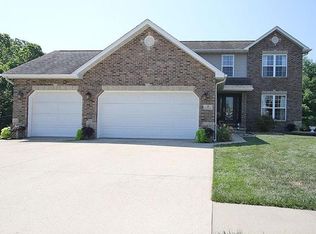 4 Branch Ct, Trenton, IL 62293