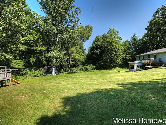 5th image of 8265 Herrington Ave NE