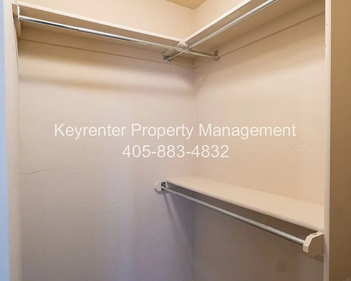 1301 Cedar Creek Dr — Photo 14