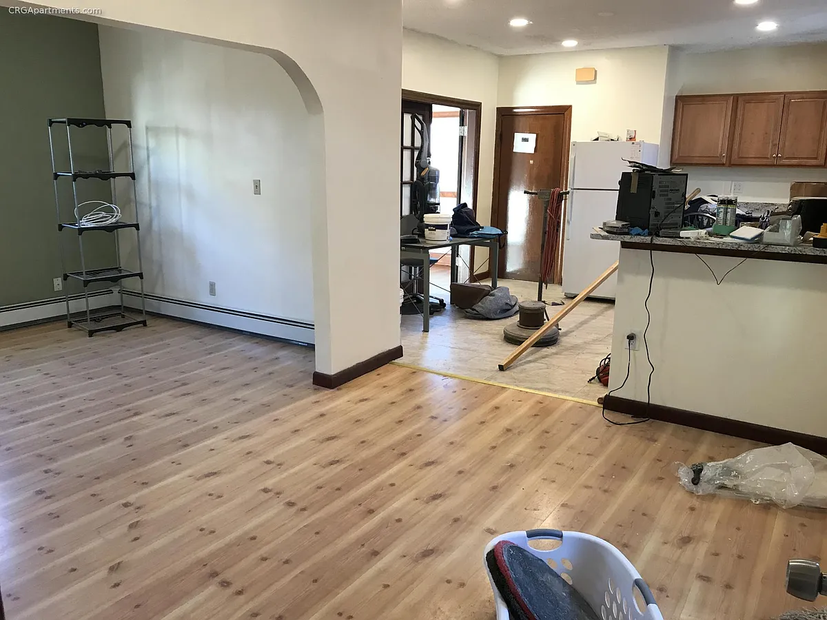Photo 2 of 18 - 569 Main St #2T - Medford, MA LIVING/DINNING - 569 Main St #2T