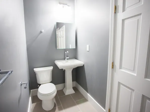 169 Rindge Ave #1LF, Cambridge, MA 02140
