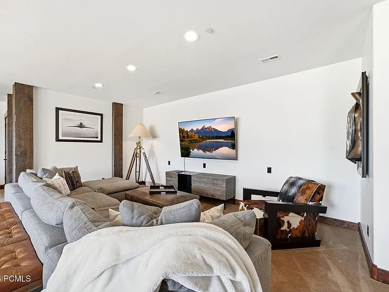 8235 N Sunrise Loop — Photo 42