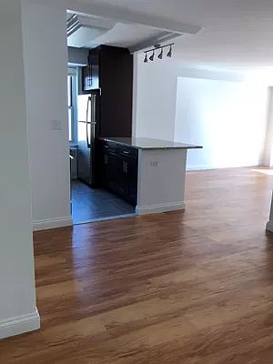 1st image of 747 10th Ave APT 6B