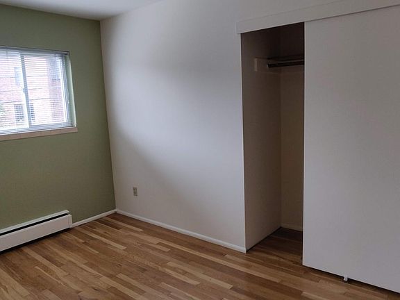 5th image of 735 Belmont Ave E #301
