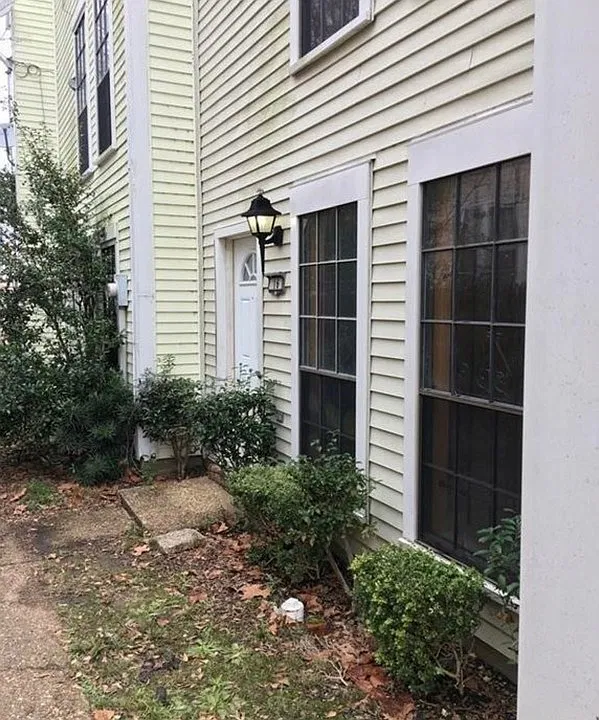 1414 Highland Ave