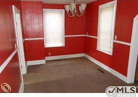 100681337 Dining Room.JPG