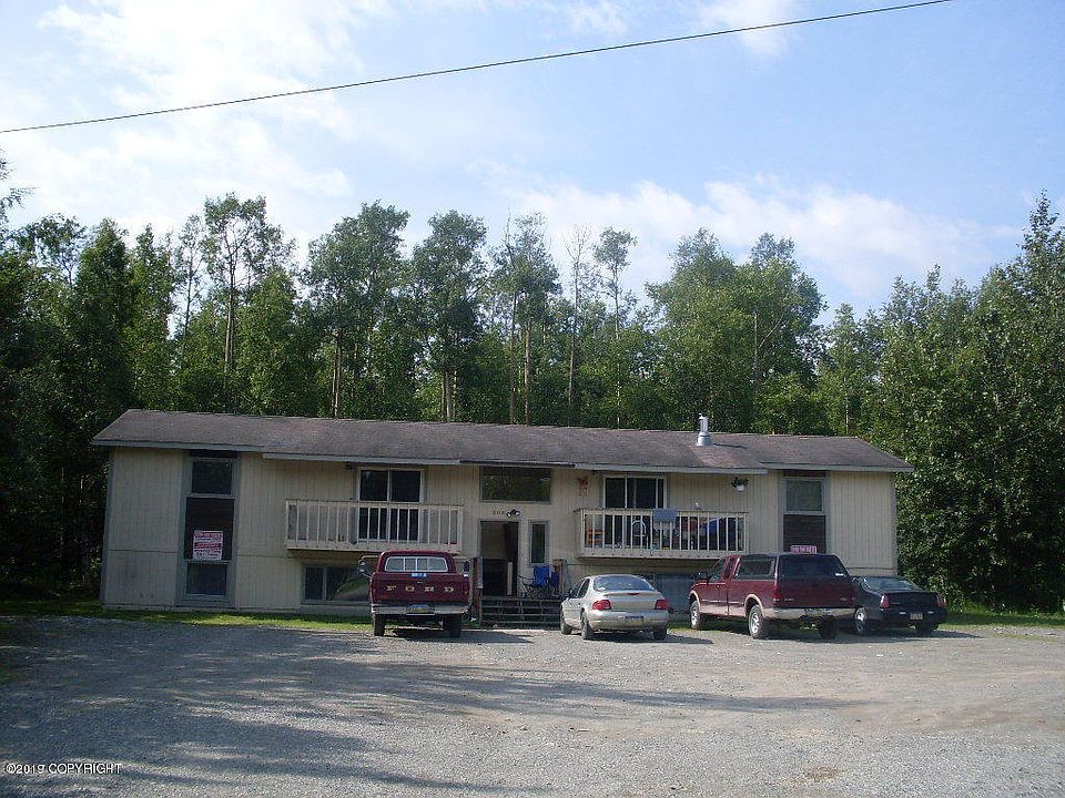 1st image of 200 W Vincent Cir