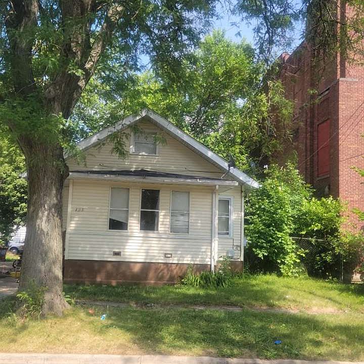 1st image of 123 Royal Ave