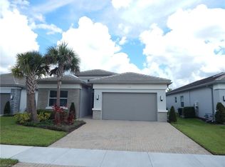 11536 Jacaranda Dr, Naples, FL 34120